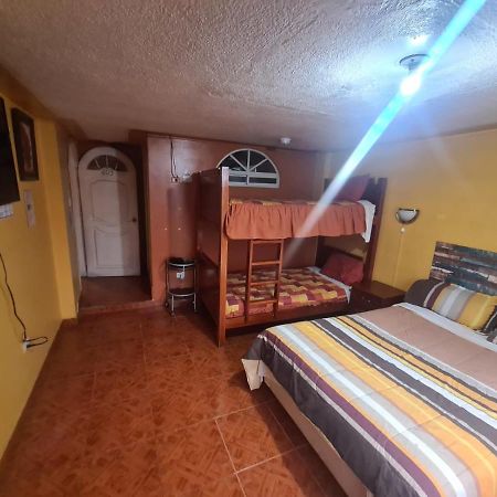 Hotel Hostal Miguel Angel Quito Exterior foto